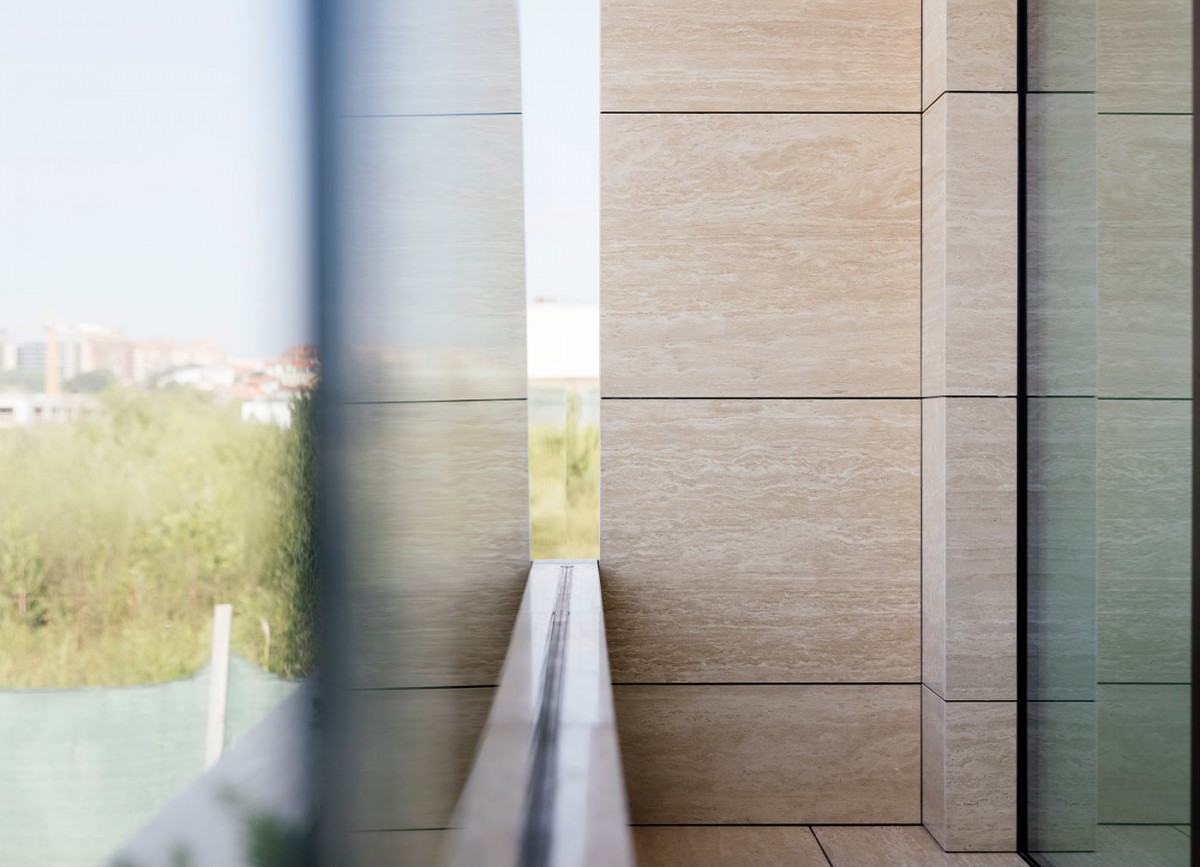 7coeng_oporto_house.jpg